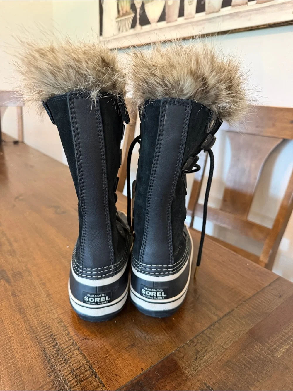 Sorel Joan of Arctic boots Black Faux Fur Lace-Up Winter Boots